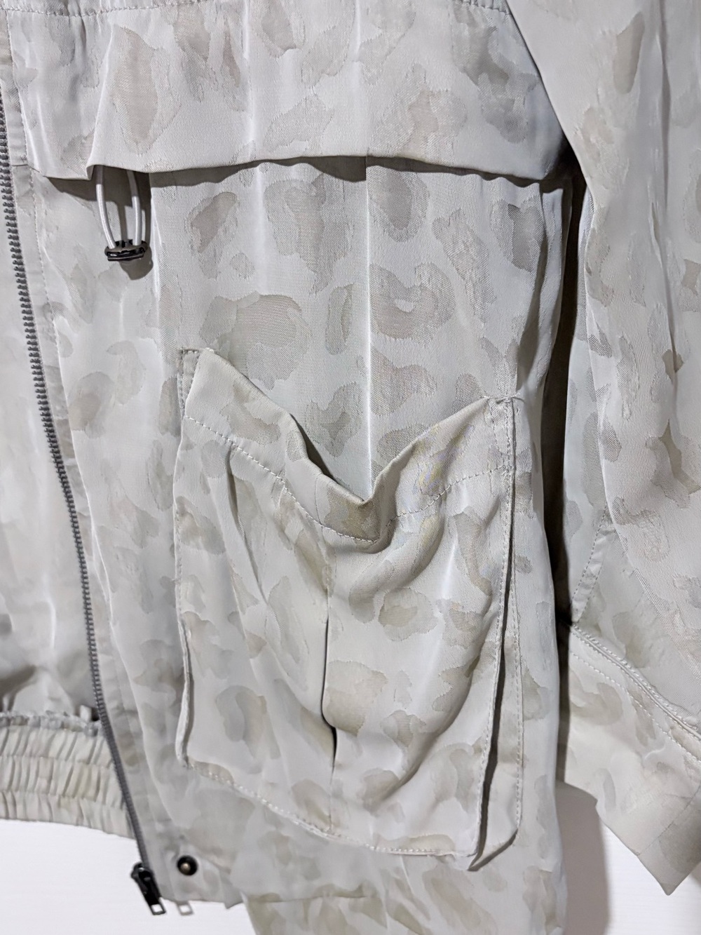 Jacket - Picture 2 of 4
